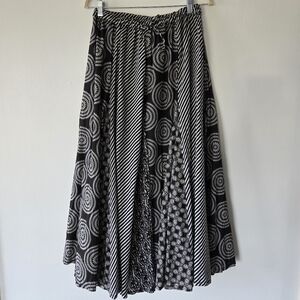 Denim 24/7 Black White Stripe Cotton Abstract Art Teacher Broom Skirt Size 12W
